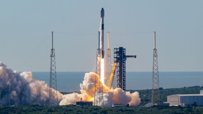 SpaceX Falcon 9 Rocket Catapults 22 Starlink Satellites into Orbit; Achieves Successful Landing